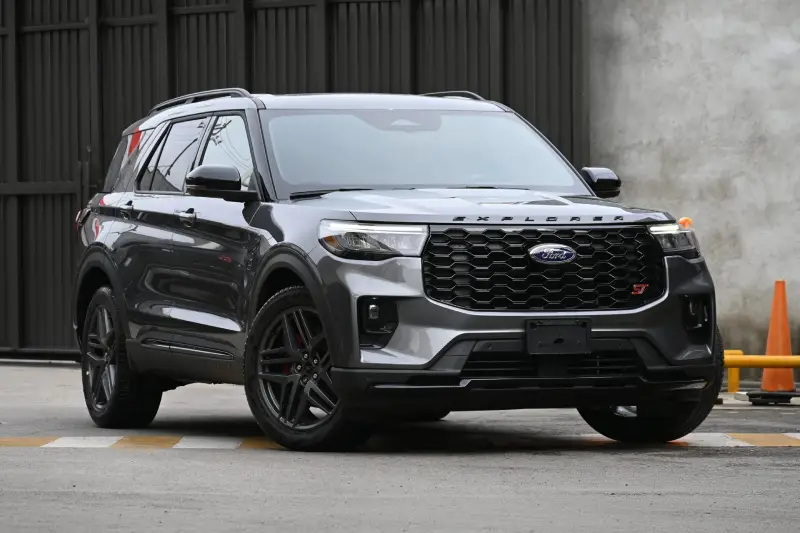 Ford Explorer ST 2026